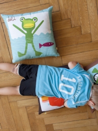 coussin pour enfants grenouille nage