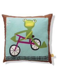 coussin pour enfants grenouille sur son vélo