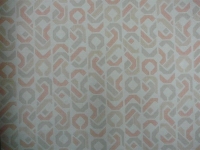 roze grijs beige geometrische figuren in banden