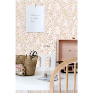 Papier peint avec de petites fleurs en rose et beige