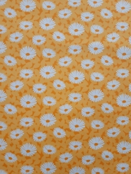 Witte bloemen op een gele achtergrond vintage bloemenbehang