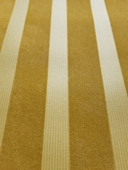 Fluweel behang oker verticale lijnen