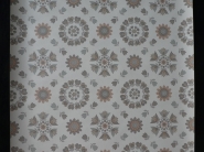 Vintage bloemenbehang met grijze taupe bloemen